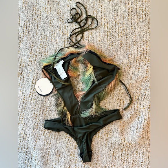 NWT-Smoothie Body Suit - Picture 7 of 8